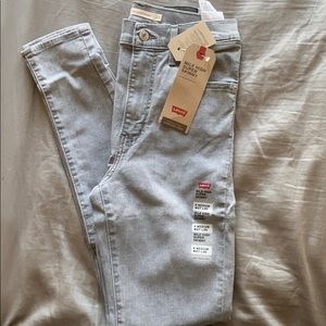 NWT Mile High Super Skinny